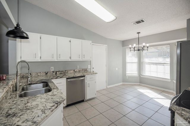 9146 Stillbridge Ln, Pensacola, FL 32514