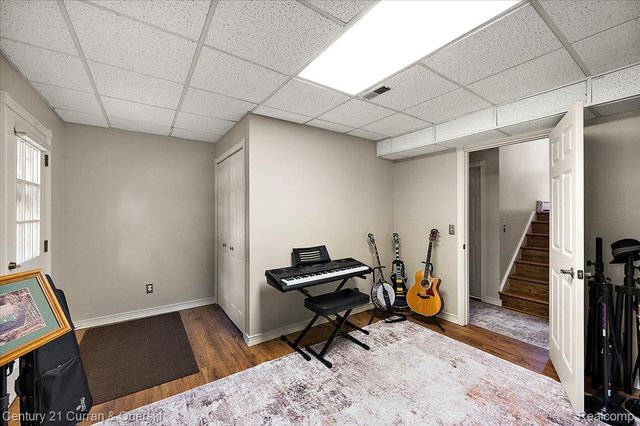 219 E Caledonia Street, Howell, MI 48843