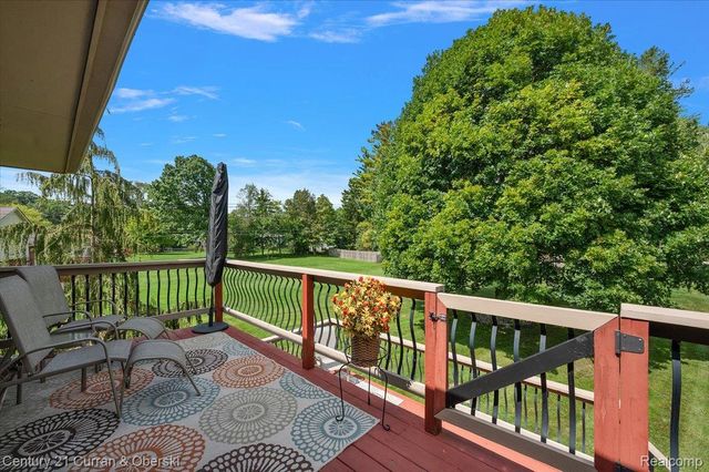 219 E Caledonia Street, Howell, MI 48843