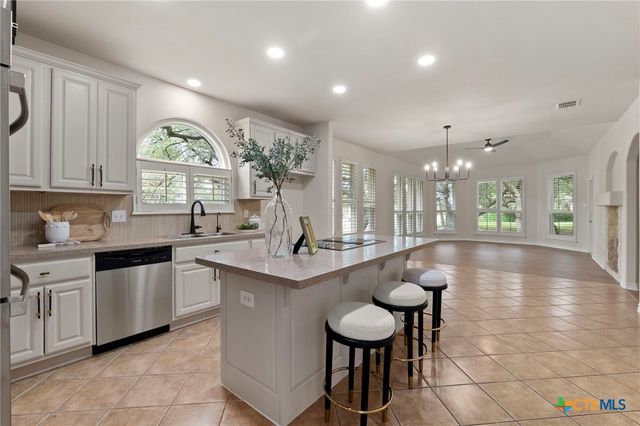 21905 Deer Canyon Drive, San Antonio, TX 78266