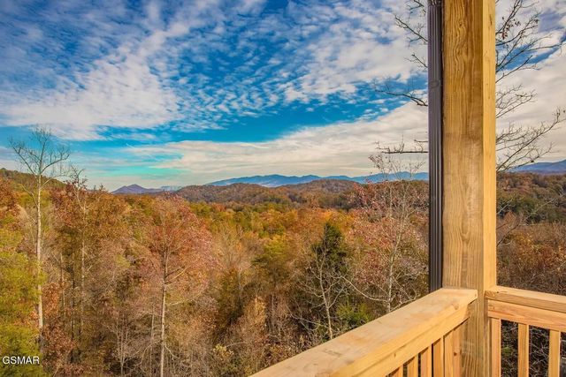 1740 Angela Starr Street, Sevierville, TN 37876