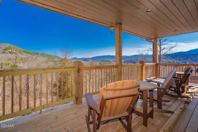 1740 Angela Starr Street, Sevierville, TN 37876