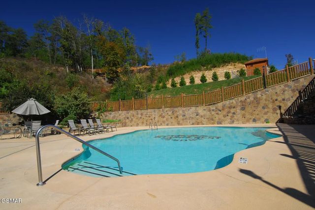 1740 Angela Starr Street, Sevierville, TN 37876