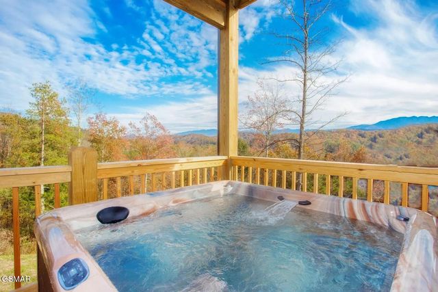 1740 Angela Starr Street, Sevierville, TN 37876