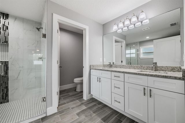 11734 ORANGE COURT, Dade City, FL 33525