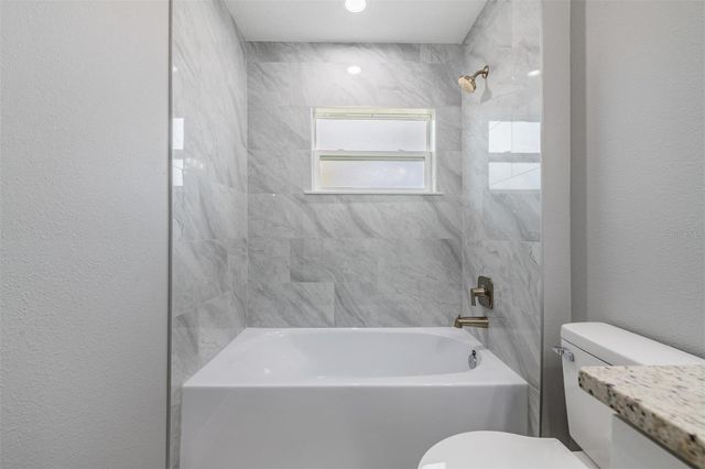 11734 ORANGE COURT, Dade City, FL 33525