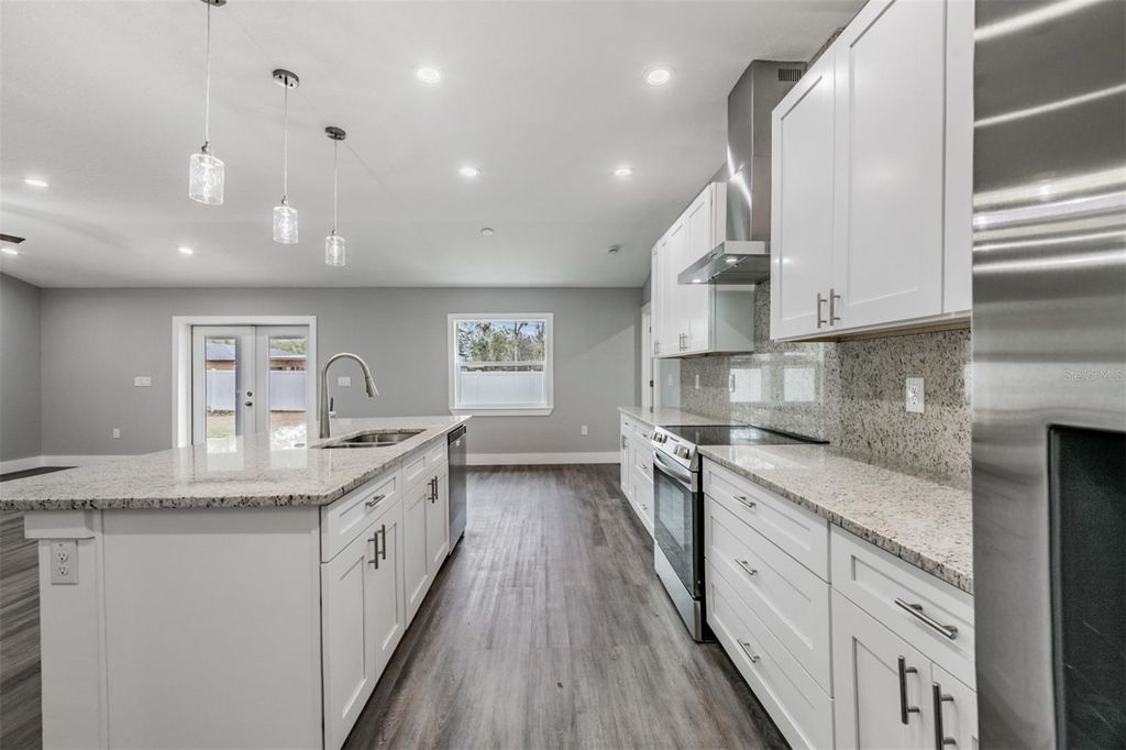 Image 13 of property listing at 11734 ORANGE COURT, Dade City, FL 33525