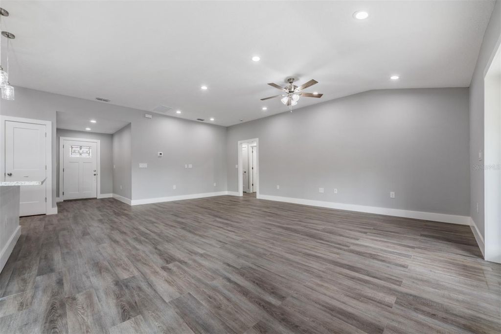 Image 16 of property listing at 11734 ORANGE COURT, Dade City, FL 33525