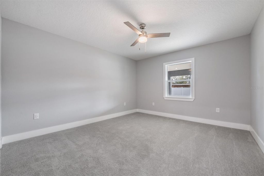 Image 32 of property listing at 11734 ORANGE COURT, Dade City, FL 33525