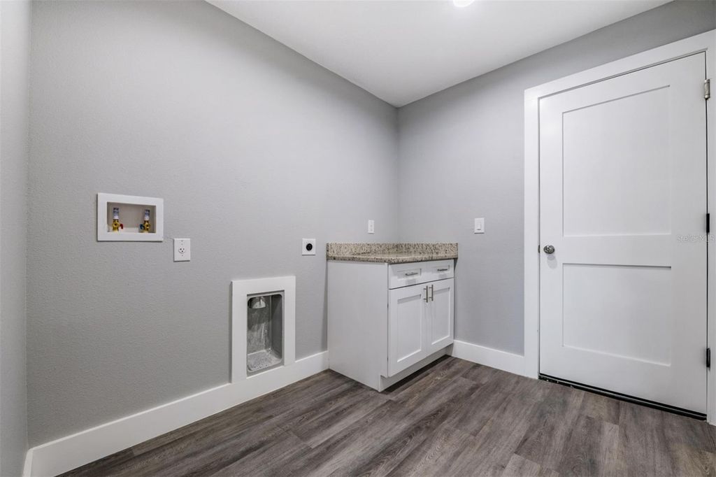 Image 34 of property listing at 11734 ORANGE COURT, Dade City, FL 33525