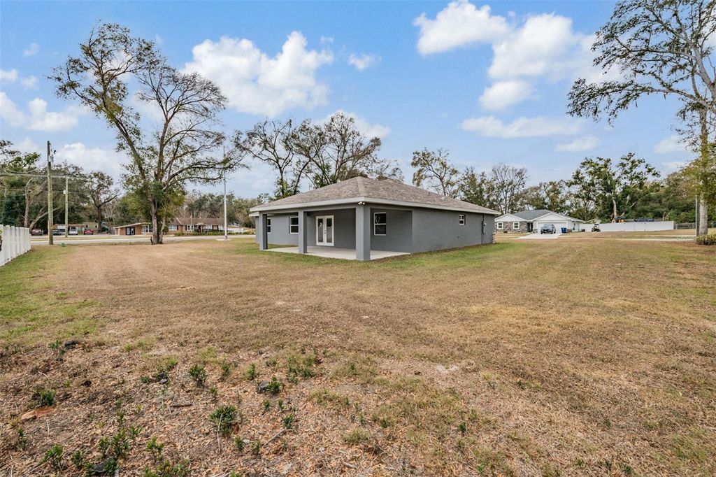 Image 38 of property listing at 11734 ORANGE COURT, Dade City, FL 33525