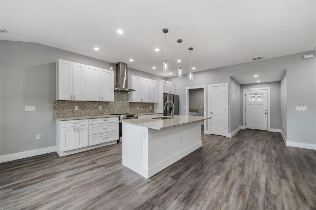 Image 9 of property listing at 11734 ORANGE COURT, Dade City, FL 33525