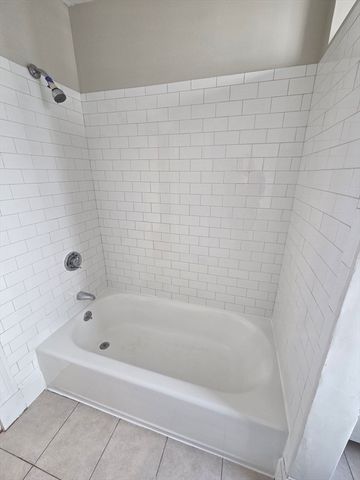 69 Barstow St 1, Salem, MA 01970