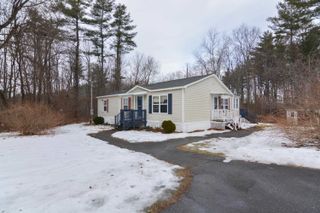 47 Campbell Street, Salem, NH 03079