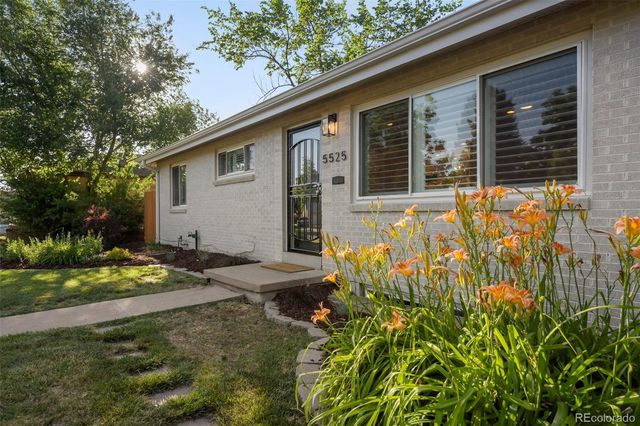 5525 E Amherst Avenue, Denver, CO 80222