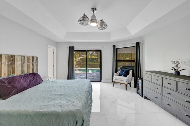 3071 Perriwinkle Cir, Davie, FL 33328