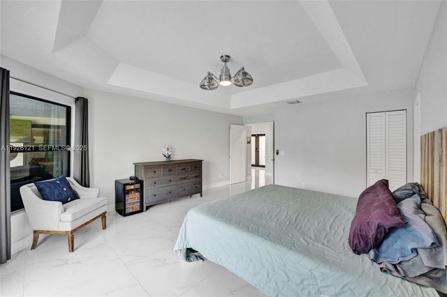 3071 Perriwinkle Cir, Davie, FL 33328