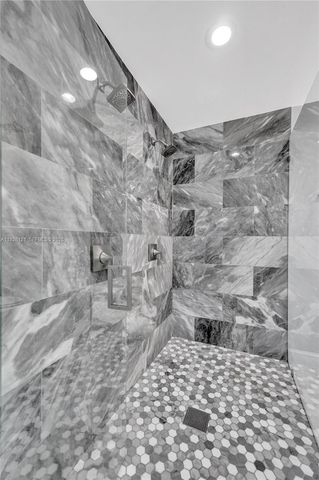 3071 Perriwinkle Cir, Davie, FL 33328