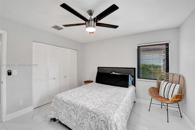 3071 Perriwinkle Cir, Davie, FL 33328