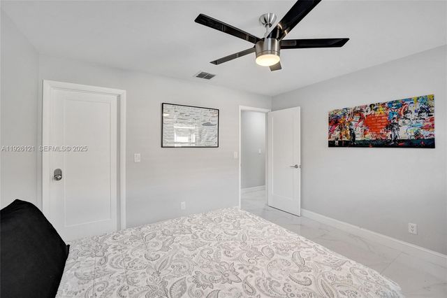 3071 Perriwinkle Cir, Davie, FL 33328