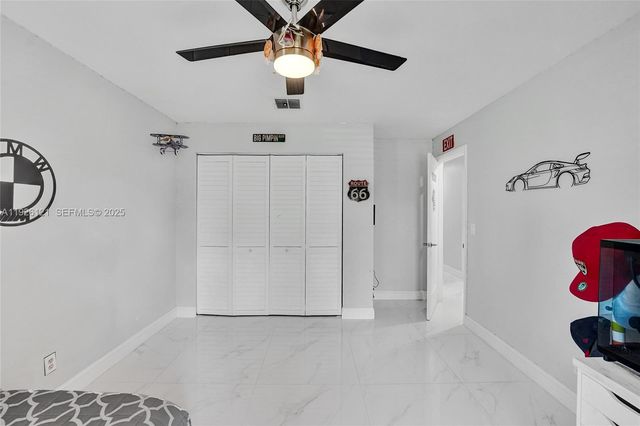 3071 Perriwinkle Cir, Davie, FL 33328