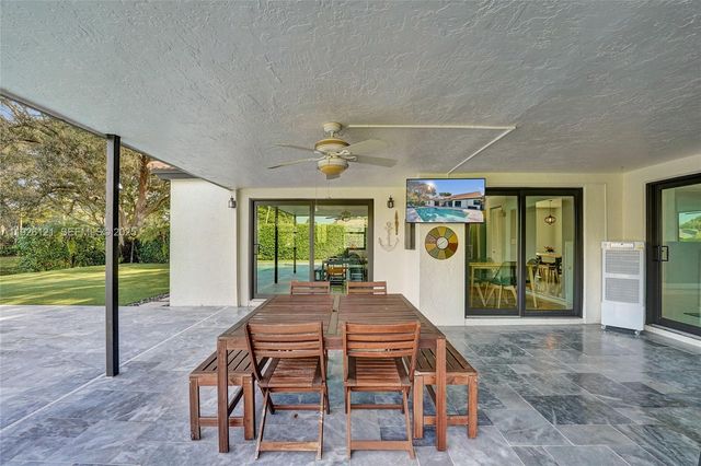 3071 Perriwinkle Cir, Davie, FL 33328