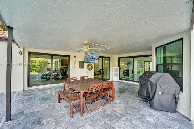 3071 Perriwinkle Cir, Davie, FL 33328