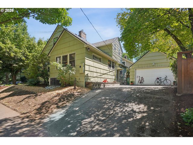 3404 Se WASHINGTON St, Portland, OR 97214