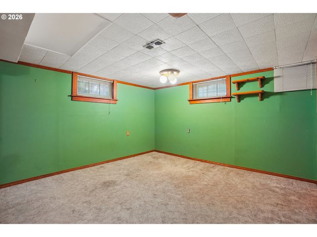 3404 Se WASHINGTON St, Portland, OR 97214
