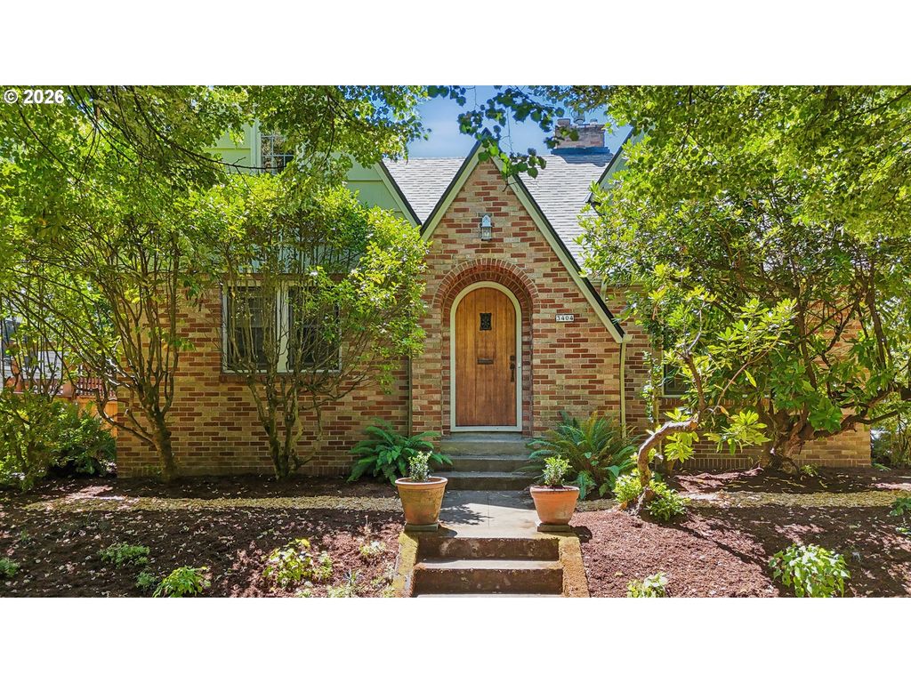 3404 Se WASHINGTON St, Portland, OR 97214