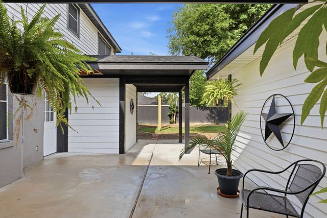 15302 Falling Creek Drive, Houston, TX 77068