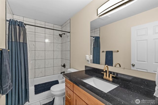 241 W Deyette Road, Shelton, WA 98584