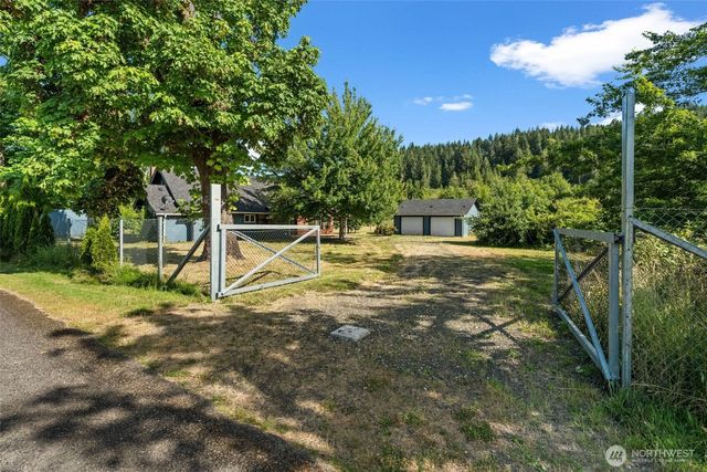 241 W Deyette Road, Shelton, WA 98584