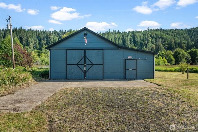 241 W Deyette Road, Shelton, WA 98584