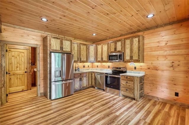 483 Church Street, Blue Ridge, GA 30513