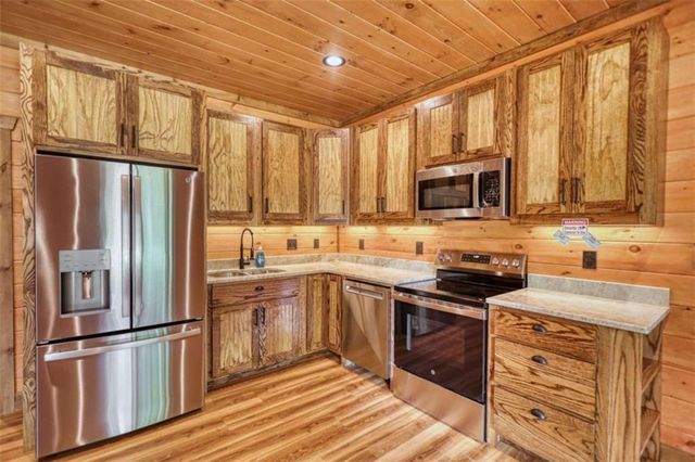 483 Church Street, Blue Ridge, GA 30513