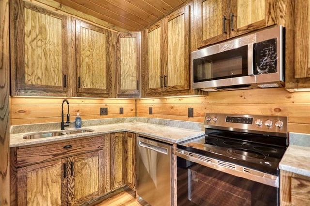 483 Church Street, Blue Ridge, GA 30513