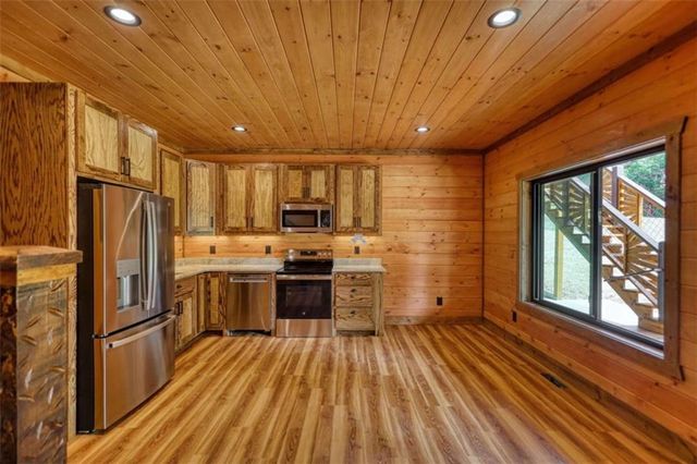 483 Church Street, Blue Ridge, GA 30513