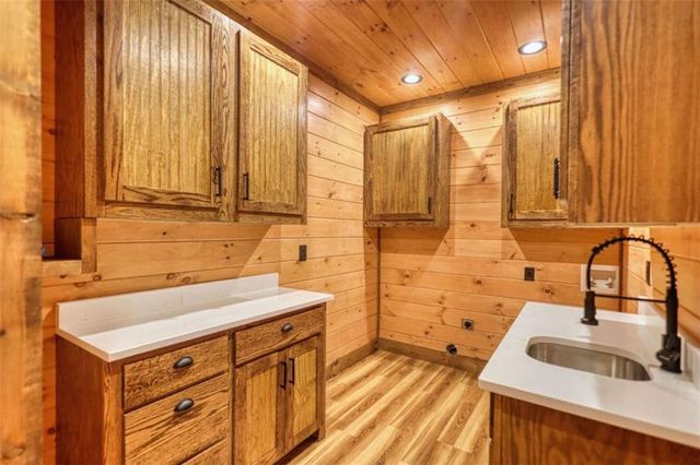 483 Church Street, Blue Ridge, GA 30513