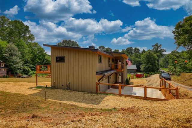 483 Church Street, Blue Ridge, GA 30513