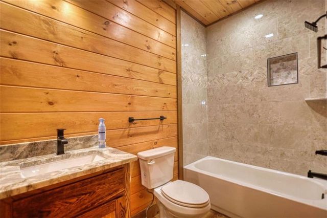 483 Church Street, Blue Ridge, GA 30513