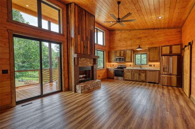 483 Church Street, Blue Ridge, GA 30513