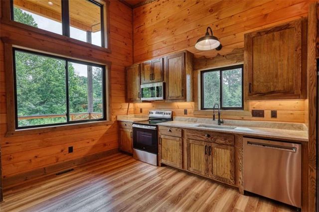 483 Church Street, Blue Ridge, GA 30513