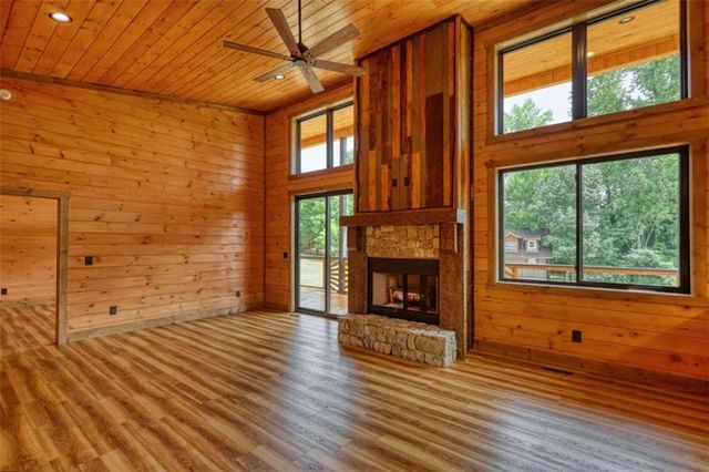 483 Church Street, Blue Ridge, GA 30513