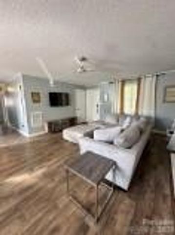 400 Wesley Drive, Gastonia, NC 28056