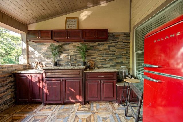 13742 Stabledon Drive, Houston, TX 77014