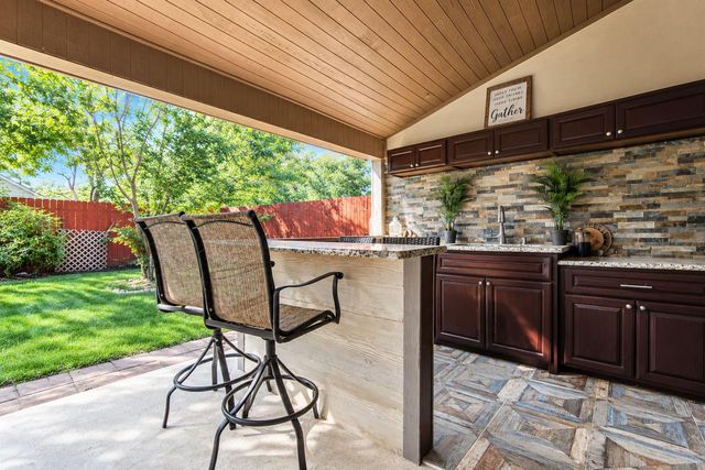 13742 Stabledon Drive, Houston, TX 77014