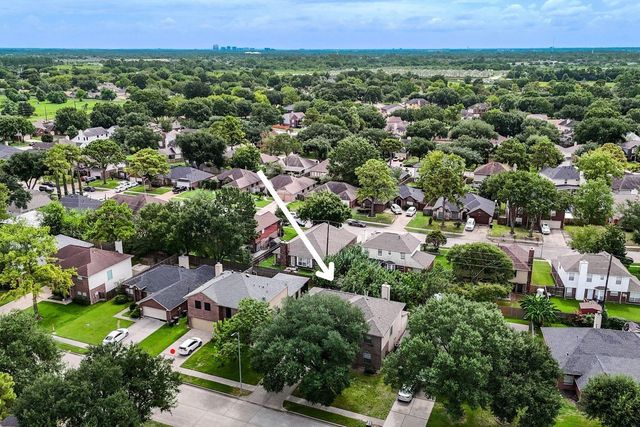 13742 Stabledon Drive, Houston, TX 77014