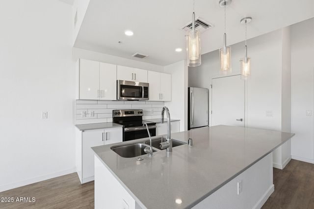 1130 N 2ND Street 313, Phoenix, AZ 85004