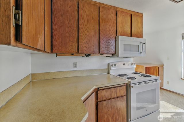 4221 72nd Street E, Tacoma, WA 98443